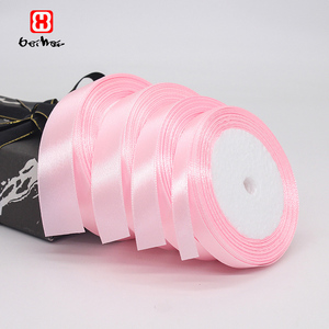 Nhà Máy Bán buôn màu hồng mặt duy nhất <span class=keywords><strong>satin</strong></span> Ribbon <span class=keywords><strong>Polyester</strong></span> Ribbons cuộn cho gói quà - Product Image 4