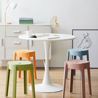 Tabouret de comptoir couleur macaron en plastique épaissi, empilable, chaise de cuisine à assise ronde pour la maison, l'hôtel et les événements
