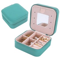 Boîte à bijoux de voyage compacte en cuir PU avec miroir, étui de rangement portable pour bagues, boucles d'oreilles, colliers, cadeaux