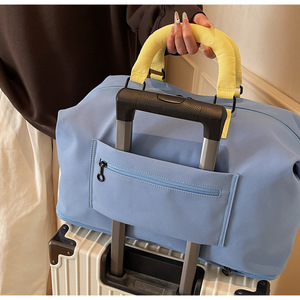 Sac de sport grande capacité, sac à bandoulière, sac de yoga avec compartiment sec/humide, sacs de voyage avec sangle de bagage - Product Image 3