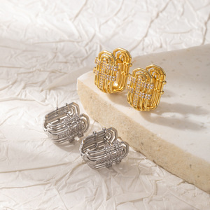 Boucles d'oreilles manchette géométriques en alliage de cuivre incrustées de zircon blanc couleur K, bijoux de mode de luxe léger - Product Image 2
