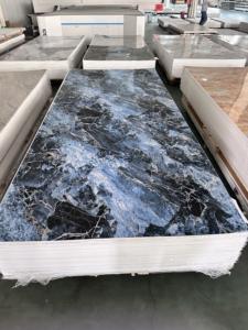 Panneaux muraux en PVC en marbre noir et or des Maldives à haute brillance motif damassé Planchas imperméables Pvc Marmol Pvc plaque de marbre - Product Image 3