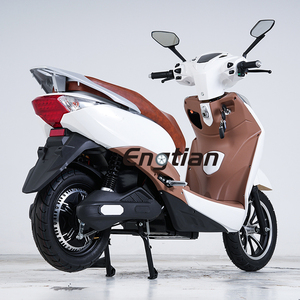 สกู๊ตเตอร์ดีไซน์ยอดนิยมทรงพลัง 2000w สำหรับผู้ใหญ่ 72v ระบบขับเคลื่อนแบบไร้แปรงถ่าน CKD มอเตอร์ไซค์สกู๊ตเตอร์ รุ่น S - Product Image 4
