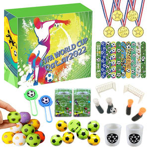 Set di Giocattoli Blind Box a Tema Fantasy Sci-Fi: Braccialetti, Adesivi, Fischietti, Chiavi, Giroscopi e Fibbie in Plastica a Tema Calcio Congelato, Scala 1/12, per Bambini 7-12 Anni - Vendita all'Ingrosso - Product Image 3