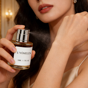 Parfum en spray longue durée, formule OEM personnalisée, écologique, luxe moderne, senteur fruitée, boisée, florale, haute concentration, naturel - Product Image 3