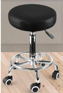 Taburete de Cirujano Ajustable en Altura de la Mejor Calidad con Giro de 360 Grados °   Asiento Giratorio y Ruedas de Desplazamiento Suave para Quirófanos y Uso Médico - Product Image 3