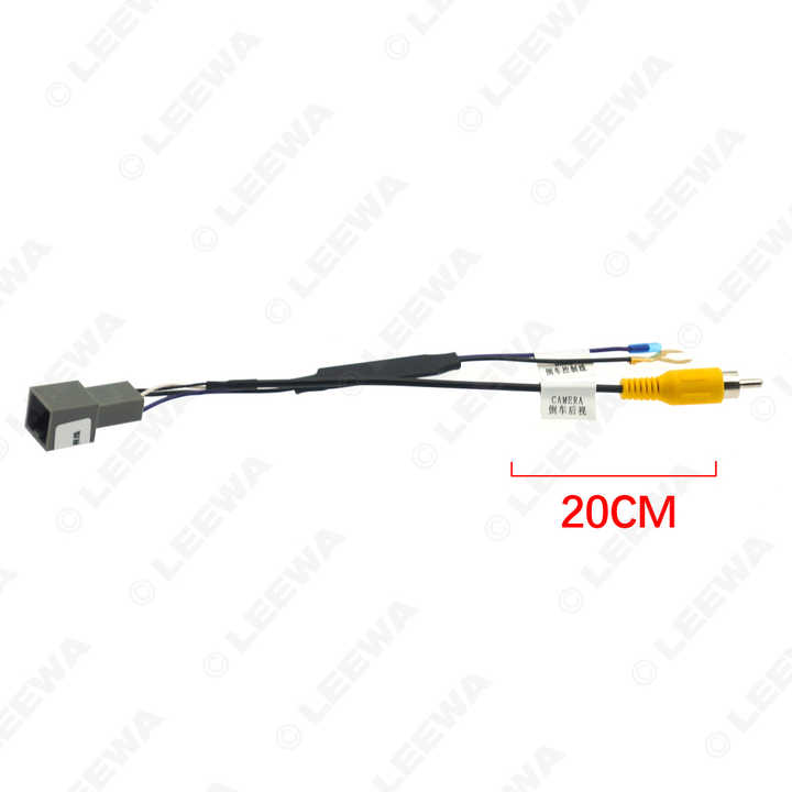 Auto 8-Pin Reverse Camera Output Video Adapter for Mitsubishi Xpander