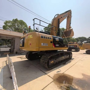Excavatrice Caterpillar 325D, puissance 140 kW, modèle 2023, utilisée pour la construction - Product Image 1