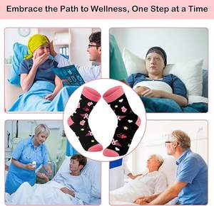 Calcetines de fe y lucha para mujer con corazón negro y Rosa/estampados de boxeo inspiradores lucha contra el cáncer suela temática longitud de la tripulación Logo Cuff - Product Image 6