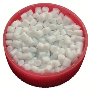 Matière première de granulés PET pour la fabrication de bouteilles de qualité d'injection - Product Image 6