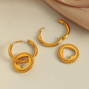 Pendientes de Aro con Forma de Estrella y Corazón en Oro, Joyería de Moda para Uso Diario de Mujer - Product Image 2