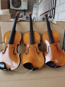 <span class=keywords><strong>Violino</strong></span> <span class=keywords><strong>Professionale</strong></span> in Abete e Acero Dipinto a Mano, Finitura Opaca, Tastiera in Ebano, per Esperti di Accessori di Alta Gamma - Vendita all'Ingrosso - Product Image 4