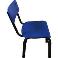 Élèves du primaire cours de formation scolaire cram école garde cours de tutorat étudiants bureaux et chaises simples