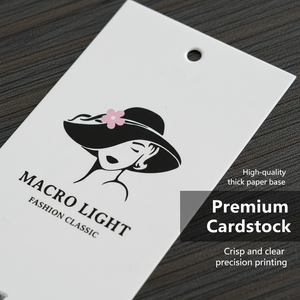 Étiquettes suspendues en coton écologiques, finition mate, estampées à chaud ; étiquettes suspendues pour vêtements gaufrées - Product Image 3