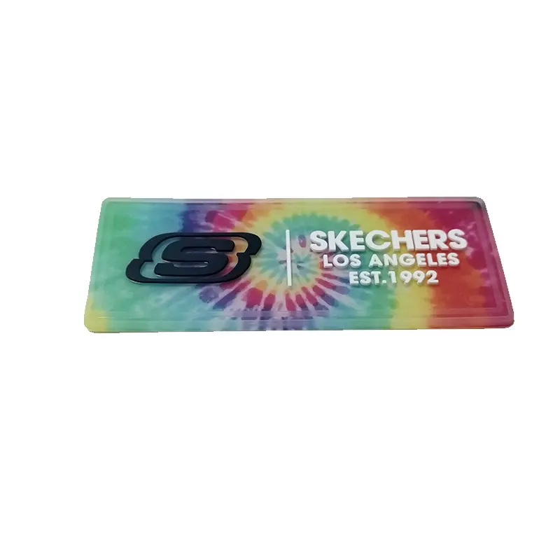 Tapis en silicone souple pvc caoutchouc tasse sous-verres logo en relief sangle multicolore personnalisé 3d silicone fer sur caoutchouc patch