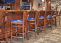 Chaises de bar en bois avec assise rembourrée en cuir PU, tabourets de comptoir en bois massif pour restaurant, café, pub, mobilier