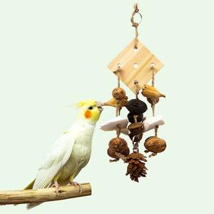 Top vendeur oiseau perroquet balançoire jouets à mâcher en bois naturel herbe suspendus jouets d'oiseaux - Product Image 4