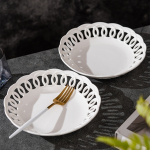 Lelyi Vente directe du fabricant <span class=keywords><strong>Assiette</strong></span> <span class=keywords><strong>creuse</strong></span> en céramique créative Western Dining Relief - Product Image 1