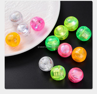 Beliebtes Kinder-Mini-Leuchtball-Spielzeug mit Zwei LEDs, LED-Blitzlicht, Batteriebetrieben, Vibrationsschalter, Mehrfarbig, Weihnachten