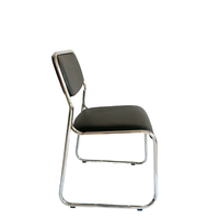 Chaise de réunion sans accoudoirs empilable en métal chromé et similicuir pour bureau, conférence, hôtel