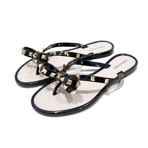 Personalización rápida Mujer Goma River Slipper Girl Flat Flip Flop Rockstud Jelly Tanga Sandalia - Product Image 2