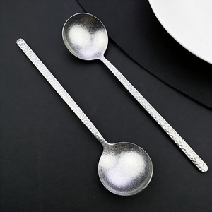 Cuillère à tête ronde martelée en titane pur pour restaurants occidentaux, hôtels, maison, camping en plein air - Product Image 4