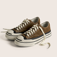 Chaussures en daim lavé personnalisées unisexe en gros, baskets vulcanisées à semelle épaisse, style rétro japonais, respirantes, pour le skate, collection Printemps 2026