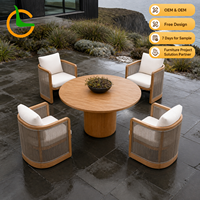 Ensemble table et chaises d'extérieur en teck moderne, mobilier de jardin pour villa, ensemble salle à manger pour cour, mobilier de patio pour complexe hôtelier, ensemble table d'extérieur