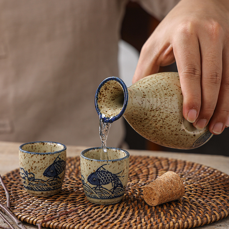 Japanese Design Ceramic Sake Garrafa Ochoko Copos Set 5 oz 10oz Japanese Design Ceramic Sake Garrafa Ochoko Copos Set 5 oz 10oz