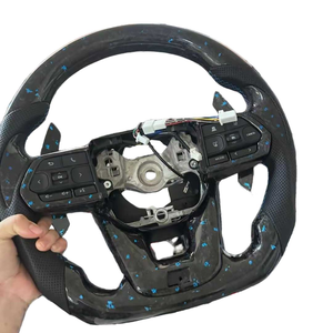 Volant sport en fibre de carbone forgée avec palettes de commande LED à 3 branches de 40 mm pour Land Cruiser LC 300 200 70 80 <span class=keywords><strong>100</strong></span> Series - Product Image 1
