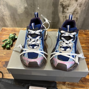 Zapatos Deportivos de Diseño de Lujo, Retro, Ligeros, Transpirables, de Malla, Hechos a Medida, de Alta Gama, a la Moda - Product Image 1