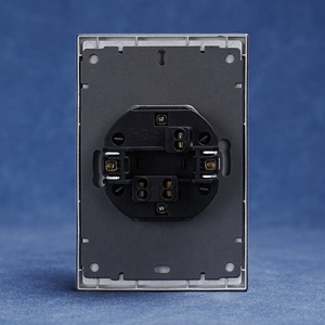 Chine fabricants de prises électriques Euro 250V <span class=keywords><strong>16A</strong></span> double mur prises françaises grand panneau <span class=keywords><strong>2P</strong></span> + <span class=keywords><strong>T</strong></span> prise de courant pour mur - Product Image 6