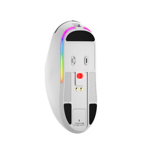 Ventas calientes 6D Botones Inalámbrico RGB Retroiluminado Sensor óptico <span class=keywords><strong>Ratón</strong></span> ergonómico para juegos 2,4G + BT Cable tipo C de tres modos 650mAh - Product Image 5