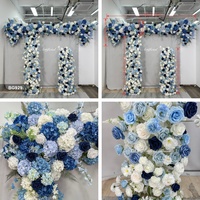 Décoration florale luxueuse bleu et blanc en soie, faite à la main, par DKB Crafts – Faux hydrangeas mélangés pour toile de fond événementielle romantique