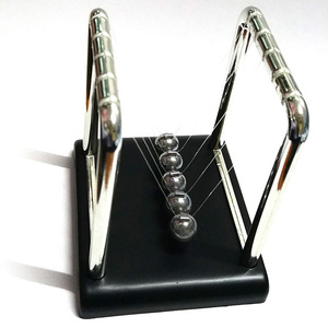 Pendule à lévitation magnétique : Décoration accrocheuse pour la maison et le bureau, parfait pour les cadeaux d'Halloween et de Noël - Product Image 2