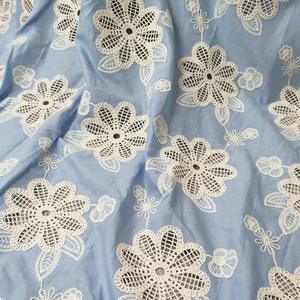 Tissu <span class=keywords><strong>en</strong></span> denim jacquard tissé <span class=keywords><strong>en</strong></span> coton, broderie laser écologique, tissu pour vêtements pour filles, vente directe d'usine - Product Image 2