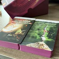 Cartes de tarot personnalisées avec bordure violette magnifique, cartes d'oracle avec design et logo personnalisés, avec boîte supérieure et inférieure