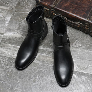 Botas de Moda para Hombre Impermeables y Antideslizantes - Botas de Tobillo Estilo Romano/CHELSEA de Estilo Italiano con Parte Superior de PU y Suela de Goma - Product Image 3