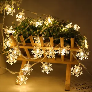 Pil kaynağı romantik düğün töreni dekoratif LED pırıltı noel ağacı kar tanesi led dize ışık noel