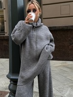 OEM Ensemble deux-pièces minimaliste de haute qualité et surdimensionné 100% en laine pour femmes Pantalon côtelé à demi-fermeture éclair et jambes larges Pull en tricot Automne ample