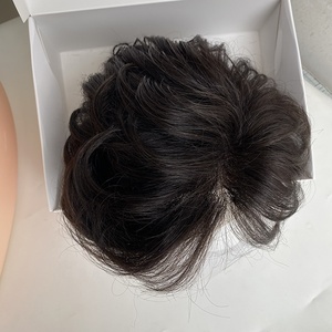 Toupet da <span class=keywords><strong>Uomo</strong></span> di Alta Qualità Pre-tagliato con Base in Pizzo Svizzero e Attaccatura Naturale, Capelli Umani Europei Colore Nero con Nodi Sbiancati - Product Image 1