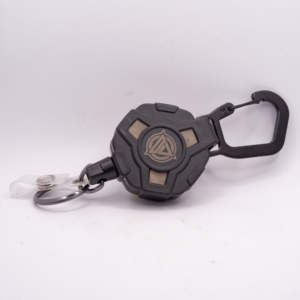 Garantie de qualité Anti-perte Mousqueton tactique en ABS Porte-badge à enrouleur avec cordon métallique rétractable 45g 151mmx42mmx16mm - Product Image 1