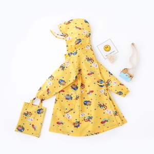 Enfant 100% Polyester Imperméable Enfants Imprimé Manteau De <span class=keywords><strong>Pluie</strong></span> Enfants <span class=keywords><strong>Veste</strong></span> De <span class=keywords><strong>Pluie</strong></span> <span class=keywords><strong>Fille</strong></span> Imperméable Coupe-Vent Imperméable Sac À Dos Place - Product Image 4