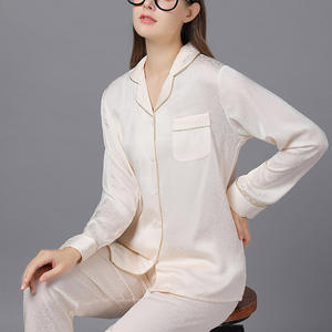 Pyjamas personnalisés pour enfants ensemble de sommeil vêtement à manches longues fille 2 pièces petite fille, pyjama de Noël en soie de lait à volants pour enfants/ - Product Image 5