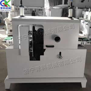 Stock limité Petite machine <span class=keywords><strong>à</strong></span> débavurer et <span class=keywords><strong>à</strong></span> polir les lattes <span class=keywords><strong>de</strong></span> <span class=keywords><strong>bois</strong></span> verticales Machine <span class=keywords><strong>à</strong></span> poncer <span class=keywords><strong>à</strong></span> bande automatique pour les pièces <span class=keywords><strong>de</strong></span> meubles en <span class=keywords><strong>bois</strong></span> - Product Image 3