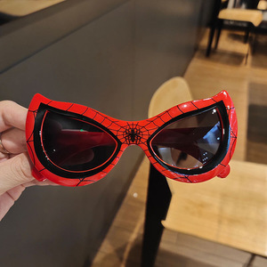 Conjunto de monedas de gafas de sol y hombre araña. - New Discount.com