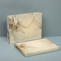 Ensemble de boîte cadeau et sac de shopping en papier floral de luxe personnalisé, emballage élégant pour boutique, pour foulard en soie et vêtements