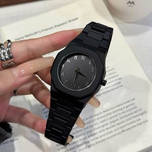 Bán Buôn Tùy Chỉnh Cổ Điển Quy Mô Người Đàn Ông Của Thạch Anh Xem Hợp Kim Nhựa Trường Hợp Với Kính Quay Số Cửa Sổ Hiển Thị Nhà Sản Xuất Cung Cấp Trực Tiếp - Product Image 1