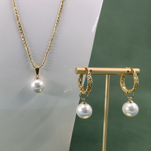Nouvel ensemble de bijoux hawaïens en acier inoxydable PVD électroplaqué, étanche, avec <span class=keywords><strong>collier</strong></span> <span class=keywords><strong>et</strong></span> boucles <span class=keywords><strong>d</strong></span>'oreilles en perles - Product Image 2