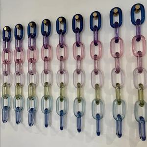 Grande Décoration Murale en Acrylique Personnalisée, Maillons de Chaîne en Acrylique Colorés, Accent Mural Unique, Grande Décoration Murale en Acrylique - Product Image 4